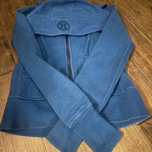 Lululemon Scuba Hoodie – Royal Blue – Size 6